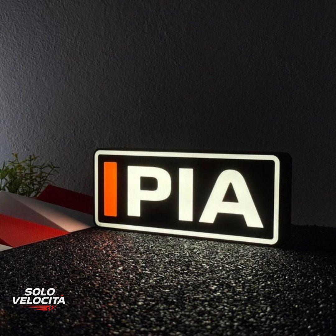 Formula 1 Piastri – PIA LED Gece Lambası